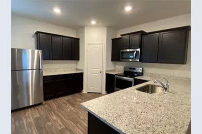 105 Brunswick Lane, Jarrell, TX 76537 - Photo 8
