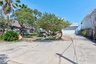 14322 Playa Del Rey, Corpus Christi, TX 78418 - Photo 36