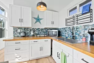 5705 Shirley Dr, Marble Falls, TX 78654 - Photo 6