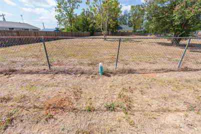 1602 Cummings Street, Luling, TX 78648 - Photo 14