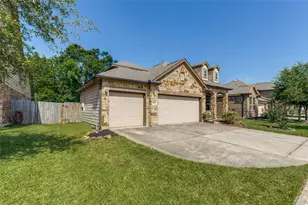 6531 Hunters Creek Ln, Baytown, TX 77521 - Photo 2