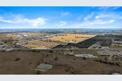 3650 E Austin Street, Giddings, TX 78942 - Photo 2