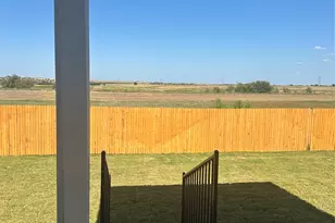 300 Sleep Holw, Jarrell, TX 76537 - Photo 16