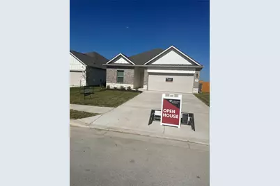 300 Sleep Hollow, Jarrell, TX 76537 - Photo 2