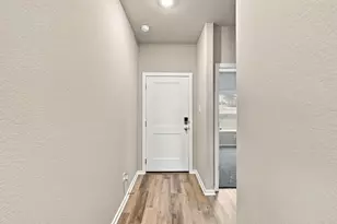 300 Sleep Holw, Jarrell, TX 76537 - Photo 8