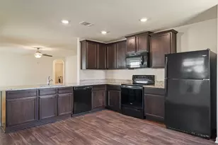 1492 Amy Dr, Kyle, TX 78640 - Photo 10