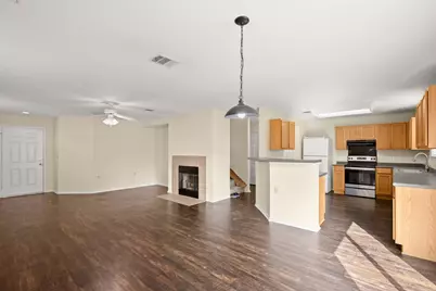 6704 Walkup Lane, Austin, TX 78747 - Photo 2