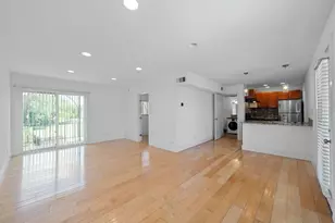 1313 E 52nd St, Austin, TX 78723 - Photo 4