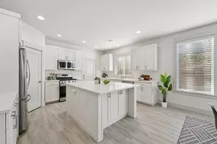 3711 Cedar St, Austin, TX 78705 - Photo 4