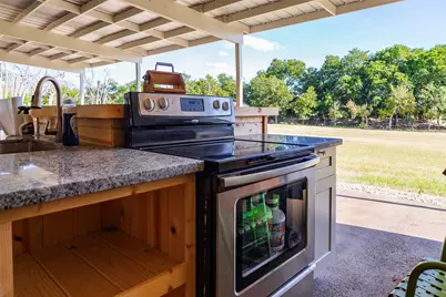 95 Loma Lane, Fredericksburg, TX 78624 - Photo 14