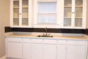 611 Nelray Blvd, Austin, TX 78751 - Photo 2