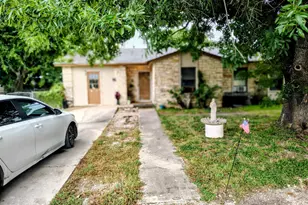 113 Beck St, Florence, TX 76527 - Photo 18