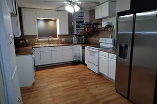113 Beck St, Florence, TX 76527 - Photo 4