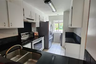 7122 Wood Hollow Dr, Austin, TX 78731 - Photo 6
