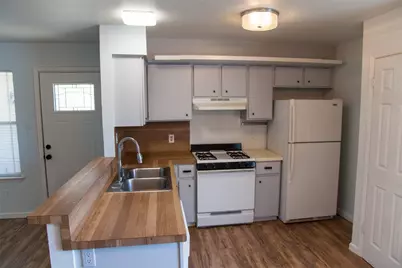 5300 Indio Cove, Austin, TX 78745 - Photo 2