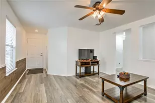 2322 Kuykendall Dr, Georgetown, TX 78626 - Photo 8