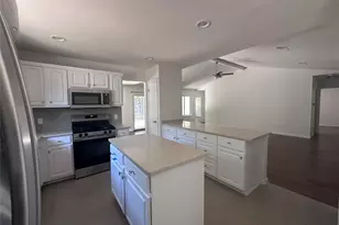 12610 Andromeda Cove, Austin, TX 78727 - Photo 10