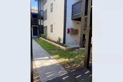 912 W 22 1/2 Street #B, Austin, TX 78705 - Photo 2