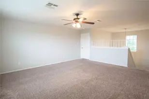 210 Kings Ridge Dr, Buda, TX 78610 - Photo 12