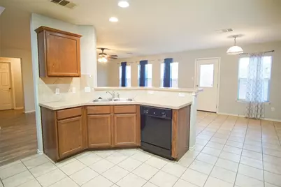 210 Kings Ridge Drive, Buda, TX 78610 - Photo 8