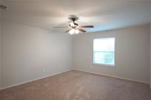 210 Kings Ridge Dr, Buda, TX 78610 - Photo 14