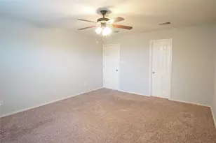 210 Kings Ridge Dr, Buda, TX 78610 - Photo 16