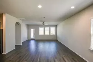 129 Goldfinch Dr, San Marcos, TX 78666 - Photo 6