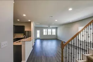 129 Goldfinch Dr, San Marcos, TX 78666 - Photo 4