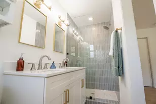 1613 Glencrest Dr, Austin, TX 78723 - Photo 18