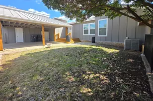 22101 Four Hundred Ave, Spicewood, TX 78669 - Photo 4