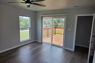 22101 Four Hundred Ave, Spicewood, TX 78669 - Photo 12