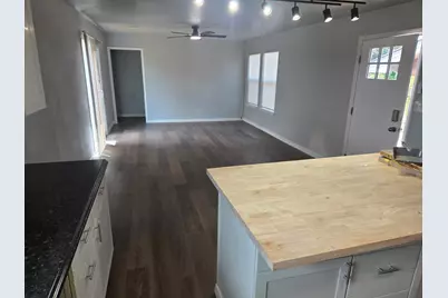 22101 Four Hundred Avenue, Spicewood, TX 78669 - Photo 4
