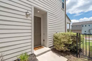 7407 Grand Linden Wy, Austin, TX 78744 - Photo 4