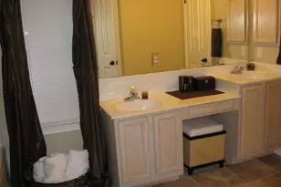 406 Settlers Valley Dr, Pflugerville, TX 78660 - Photo 10