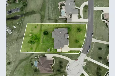 112 Cavalier Cove, Hutto, TX 78634 - Photo 4