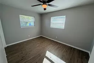 176 W Sweetbriar Dr, Marble Falls, TX 78654 - Photo 6