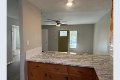 176 W Sweetbriar Drive, Marble Falls, TX 78654 - Photo 4