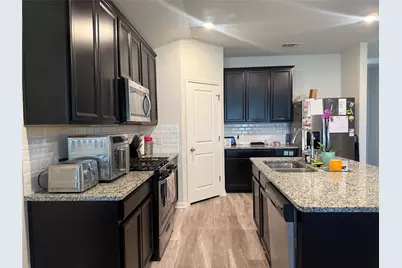 202 Autumn Leaf Road, Hutto, TX 78634 - Photo 6