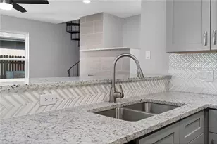 1003 Eagles Way, Leander, TX 78641 - Photo 14