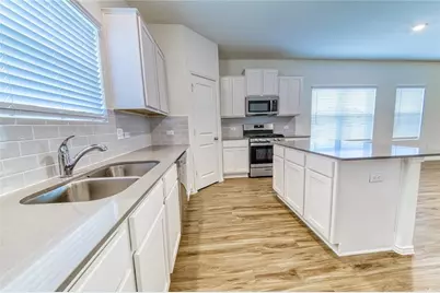 15401 Summer Ray Drive NE, Del Valle, TX 78617 - Photo 16