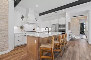 925 Indian Hawthorne Dr, Georgetown, TX 78628 - Photo 2