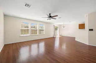 5525 Victory Gallop Dr, Del Valle, TX 78617 - Photo 4