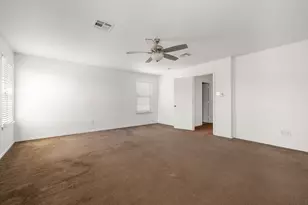 5525 Victory Gallop Dr, Del Valle, TX 78617 - Photo 14