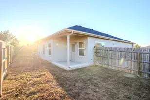 104 Lassy Cove, Georgetown, TX 78626 - Photo 24