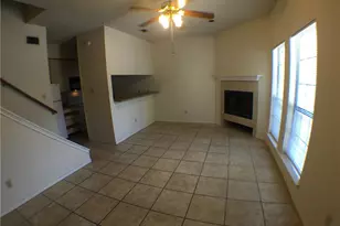 706 W 24th St, Austin, TX 78705 - Photo 2