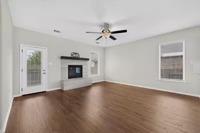 689 Leadtree Loop, Buda, TX 78610 - Photo 10