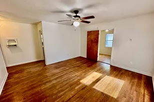 931 Cheatham St, San Marcos, TX 78666 - Photo 2