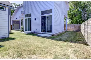 1110 3/4 Fiesta St, Austin, TX 78702 - Photo 32