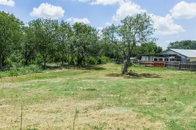 80 Packard Drive, Dale, TX 78616 - Photo 8
