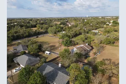 112 Plum Drive, Elgin, TX 78621 - Photo 4